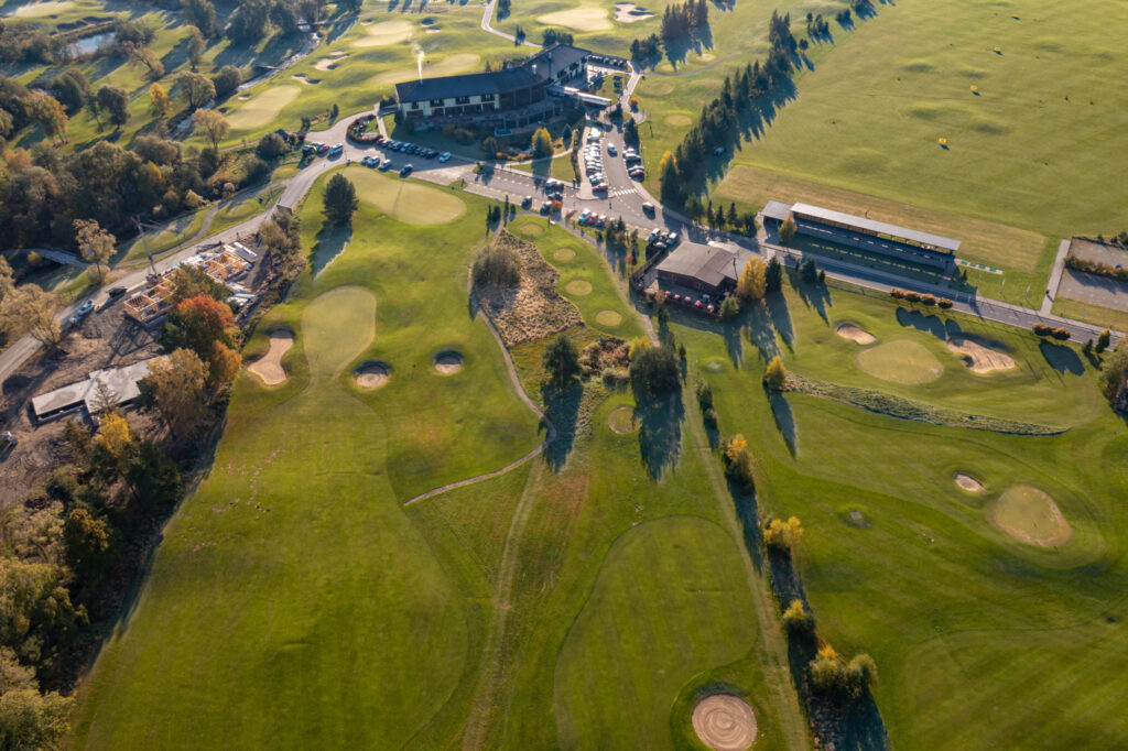 Areál golfového ihriska, ohľad z výšky